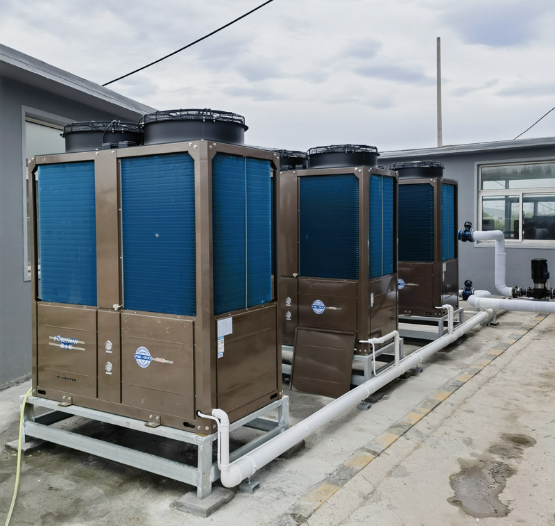 The hardware parts factory uses 3 KF90ET units for heating in Northeast China.